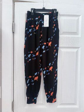 NWT Fighting Eel Ava Sky black origami fish pant Asana sz XS NEW